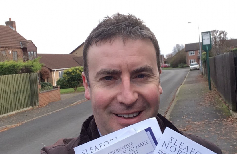 Stephen Bates campaigning in Sleaford for Caroline Johnson 