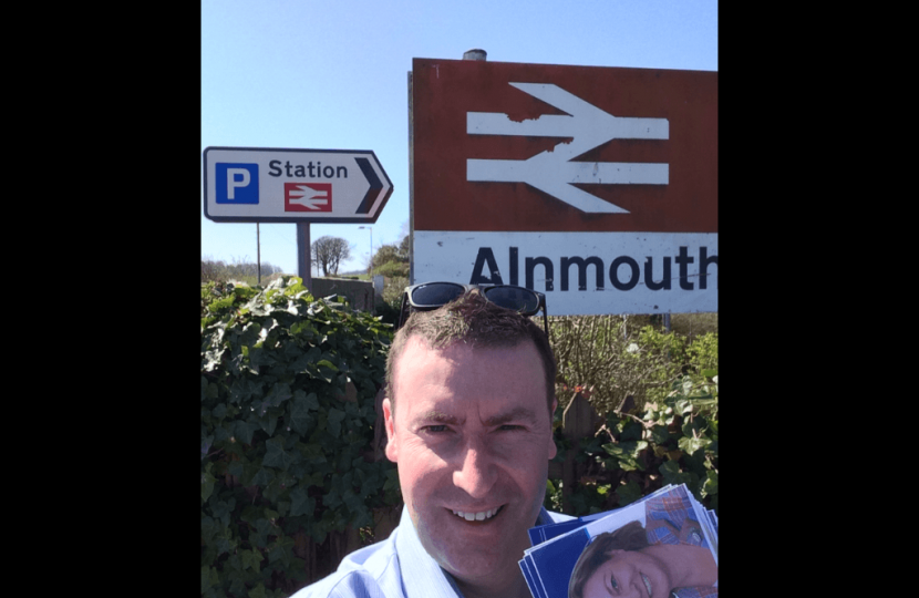 Stephen Bates supporting Anne Marie Travelyan's campaign in Alnmouth